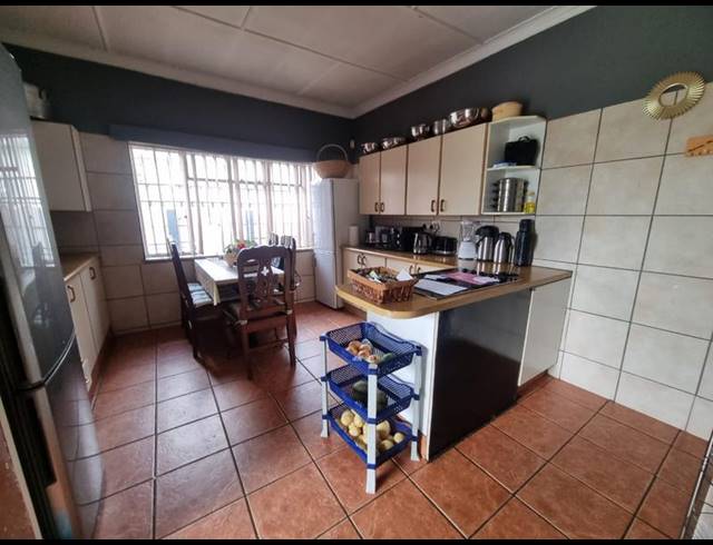4 BEDROOM HOUSE FOR SALE IN ALBERTON NORTH